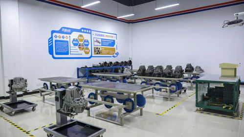 重慶萬通汽車學校受邀參加中國 重慶 汽車技術實訓中心揭牌儀式